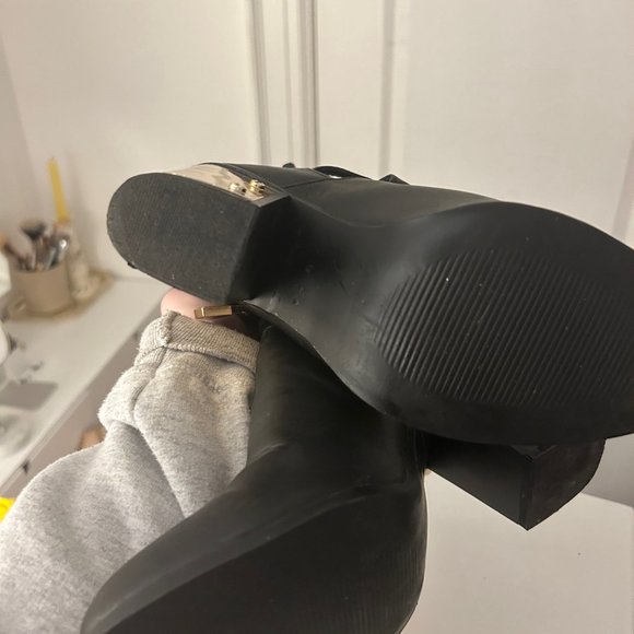 Women's Black heel ankle boots - Picture 5 of 7